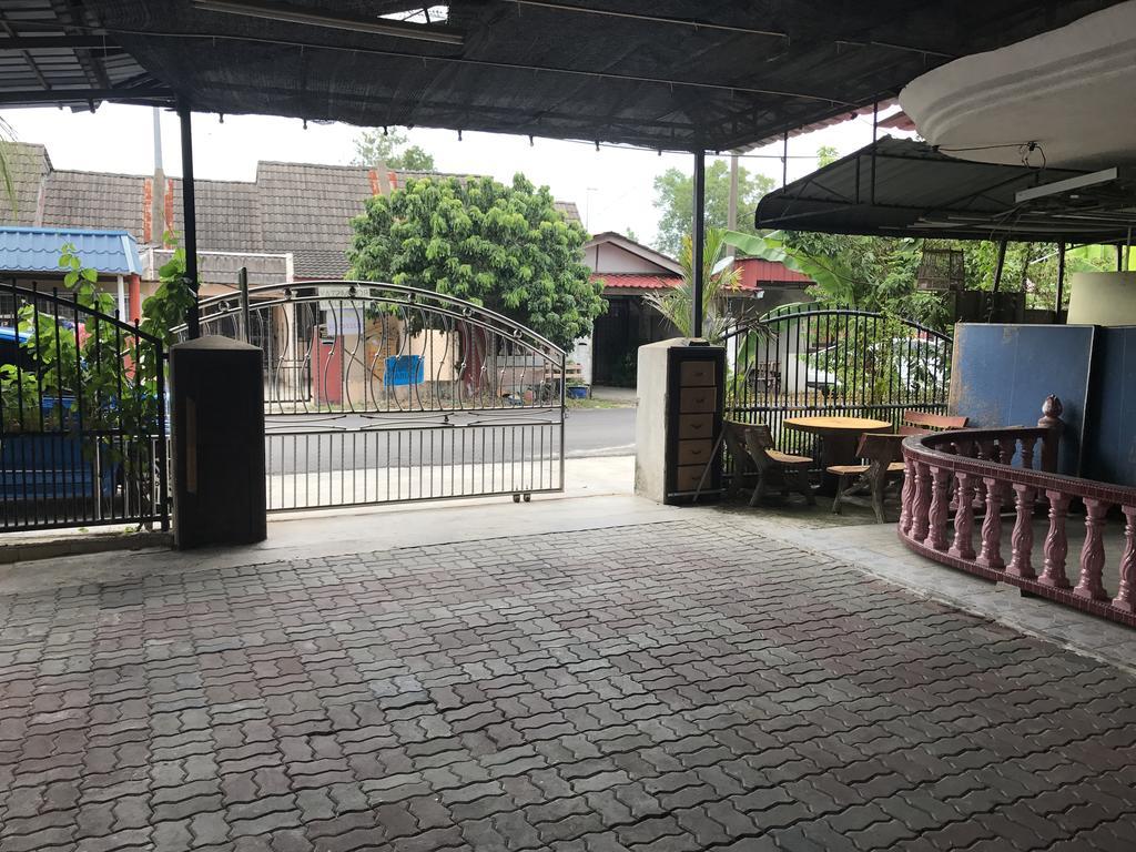 Roomstay Kuala Nerus Gated Parking Kuala Terengganu Exterior foto