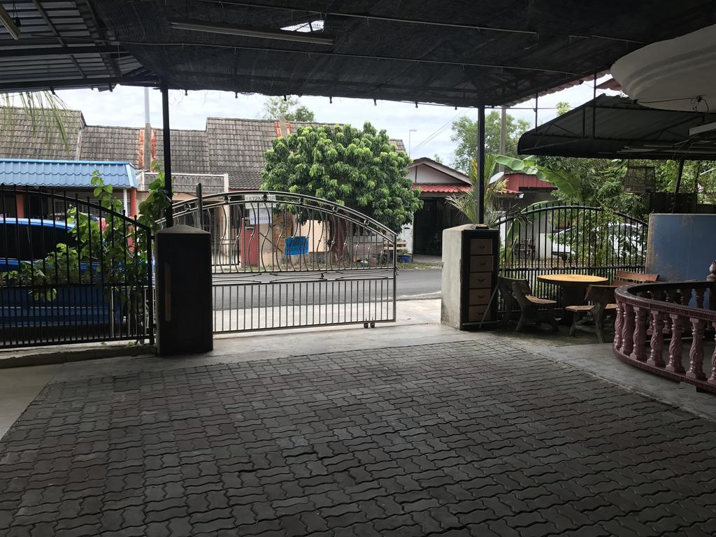 Roomstay Kuala Nerus Gated Parking Kuala Terengganu Exterior foto